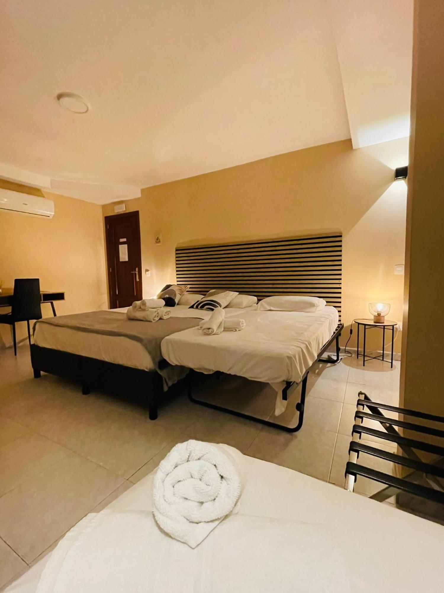 Jubilus Rooms Toledo Bagian luar foto